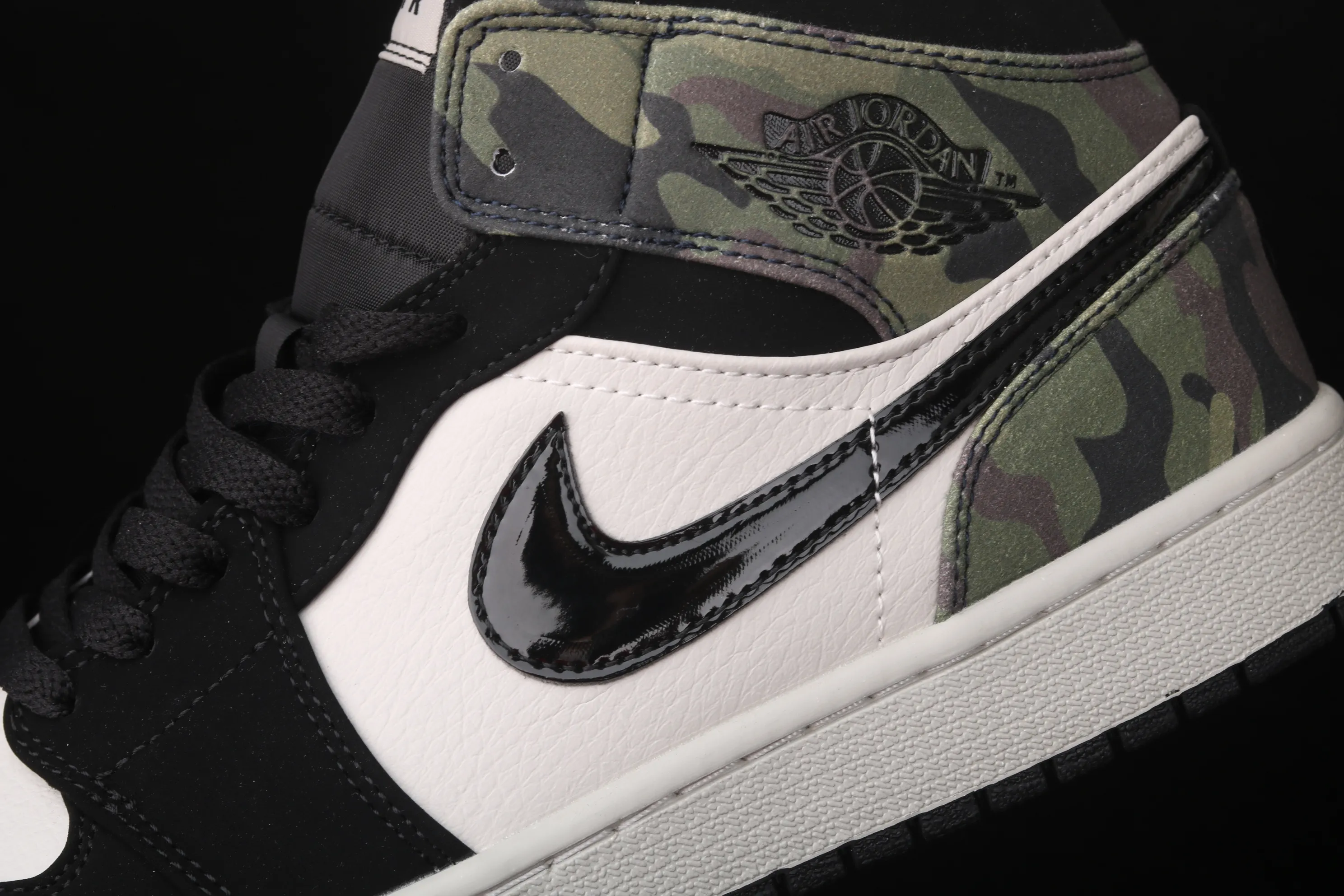 All Categories Air Jordan Jordan Series Basketball Shoes Air Jordan 1 Mid Air Jordan 1 Mid AJ1 Joe 1 Camouflage Green China Series Basketball Shoes CW5490-001